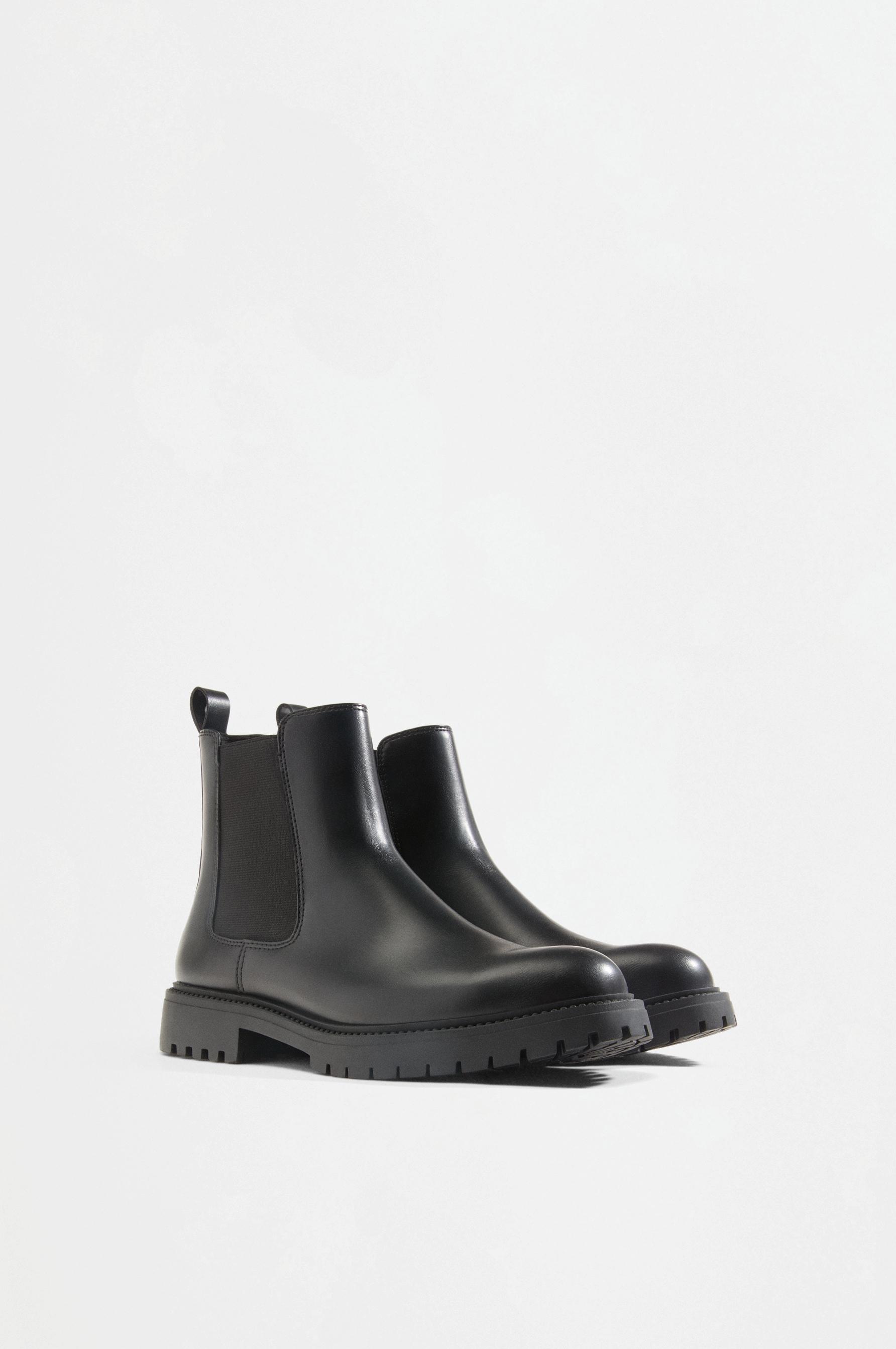 Chelsea boots — BLACK