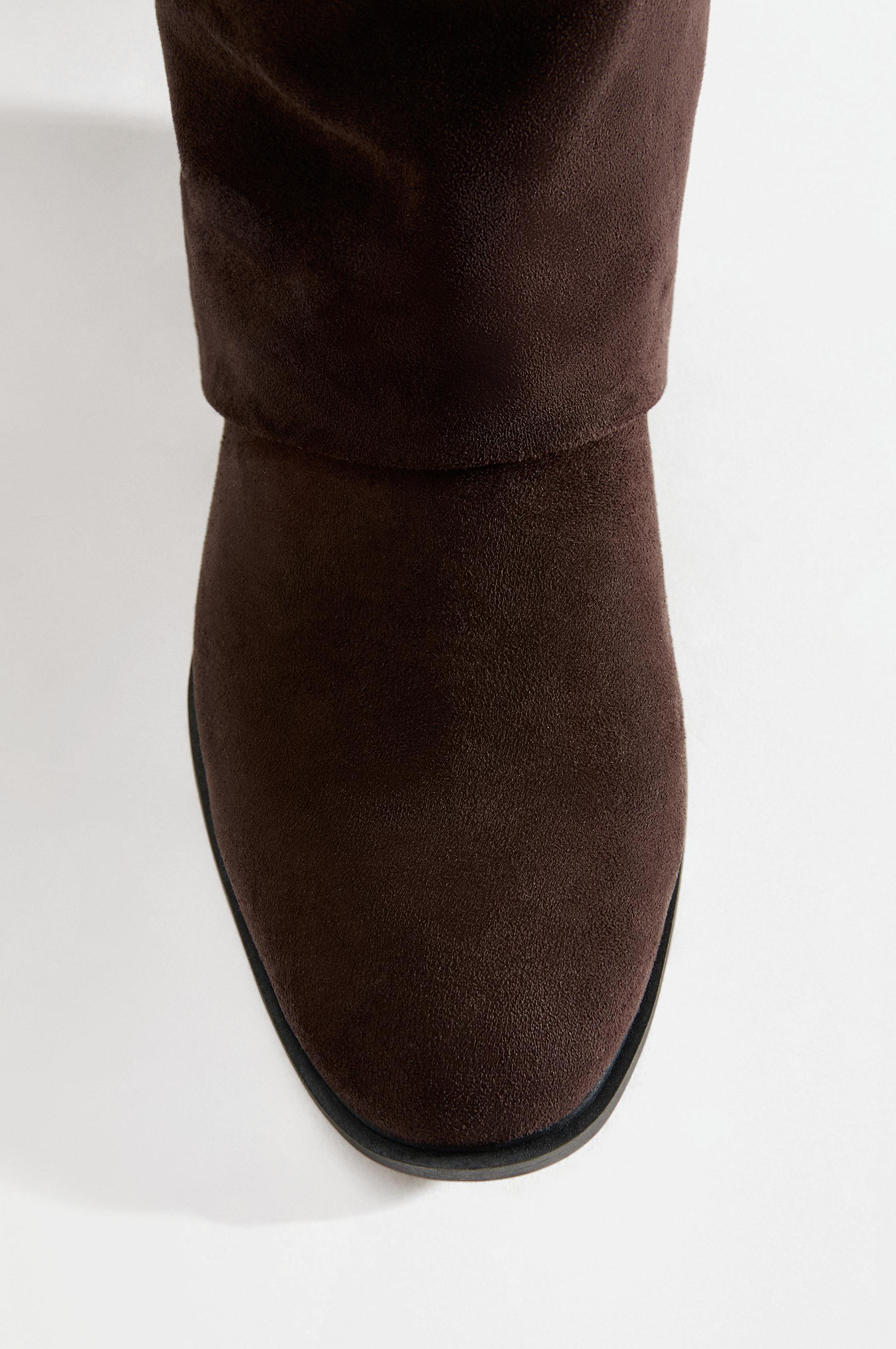 Footed boots — BROWN