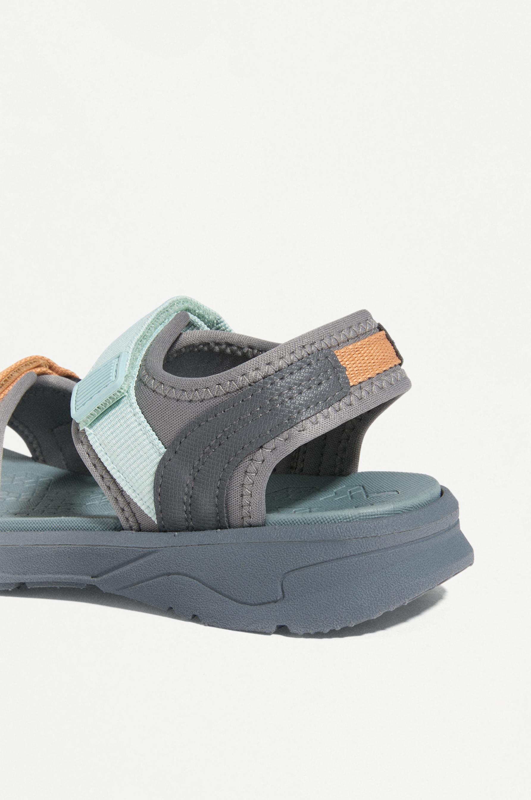 ADVENTURE SANDALS — GREY