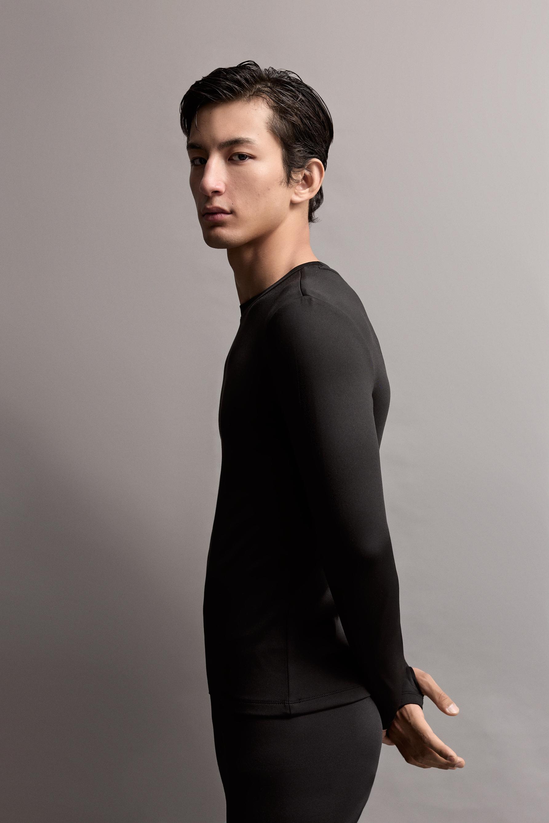 Medium weight thermal insulation T-shirt (-7ºC to 9ºC) — BLACK