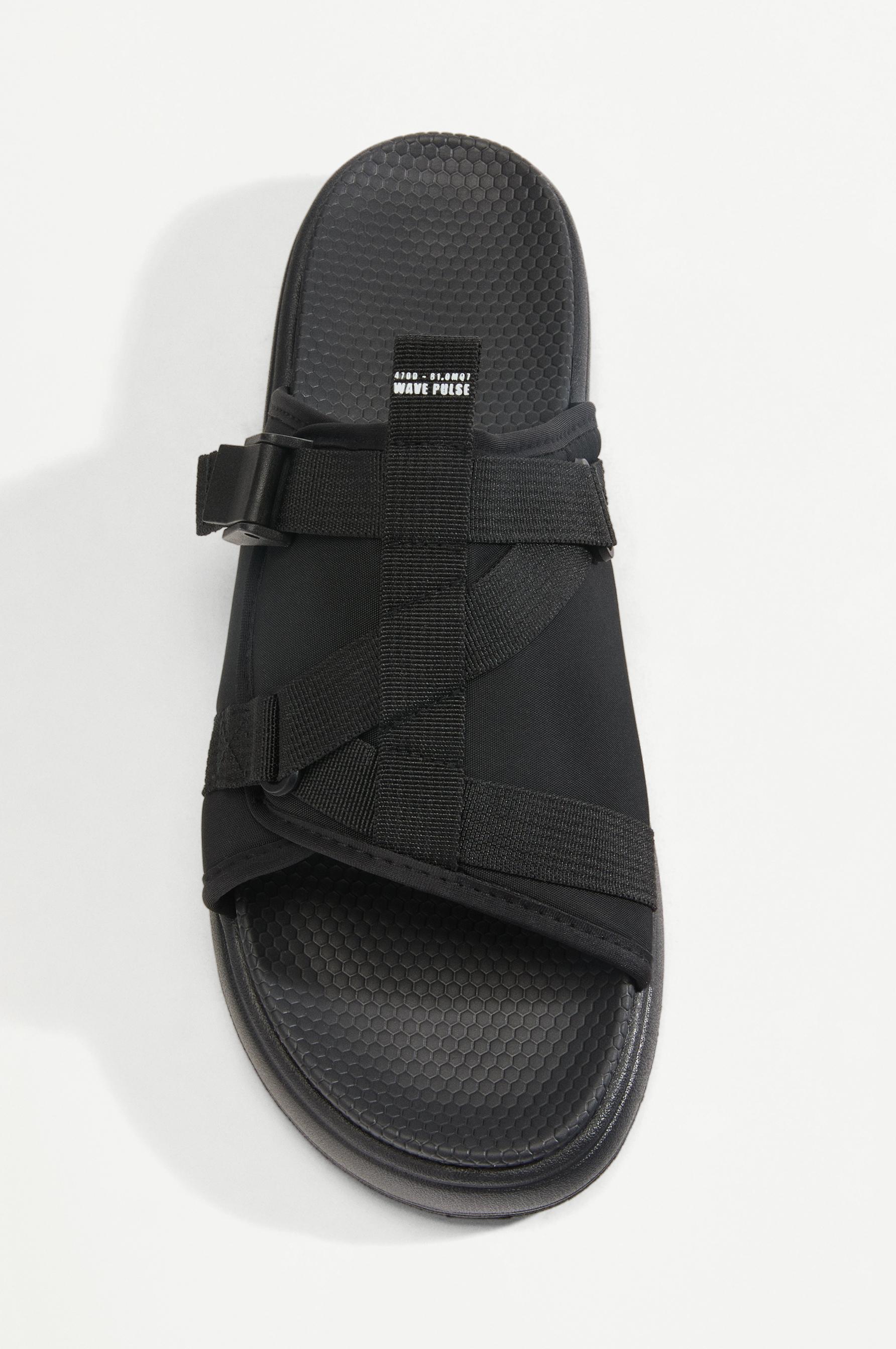 Men's technical pool sandals — BLACK