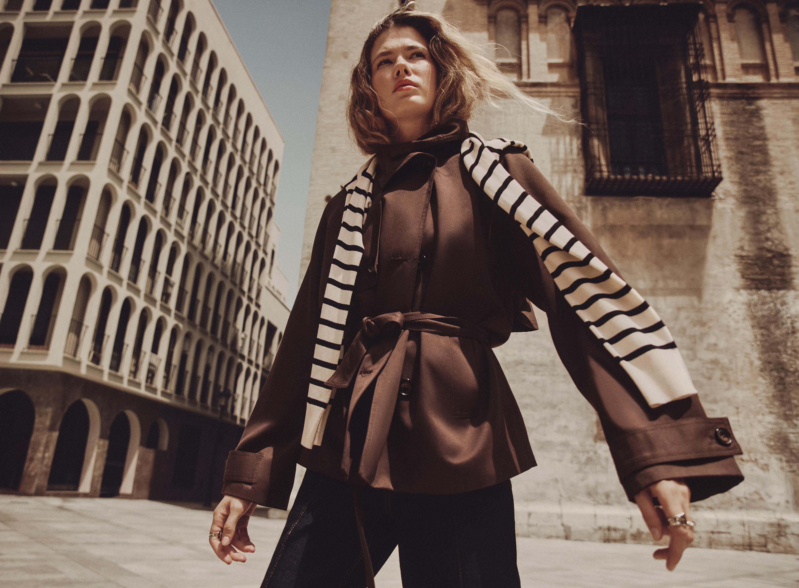 Short trench coat — DARK BROWN